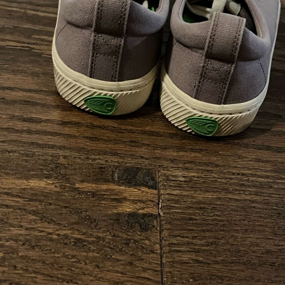 Casual Carimua Sneakers with White Laces - Picture 5 of 7